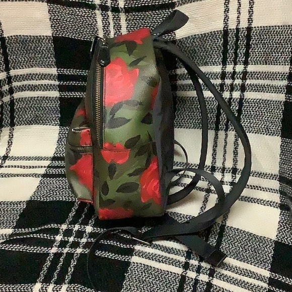 Coach camo rose Star mini backpack - Picture 2 of 10